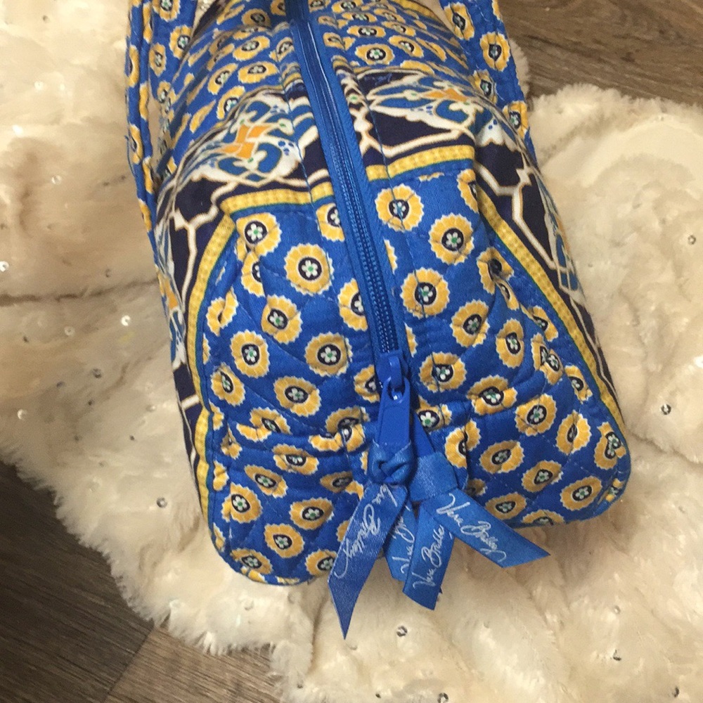 💥Vera Bradley Handbag 👜 (Today Only) - Picture 3 of 9